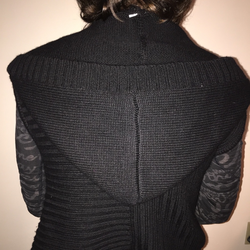 Lululemon Sleeveless Hooded Wrap Sweater